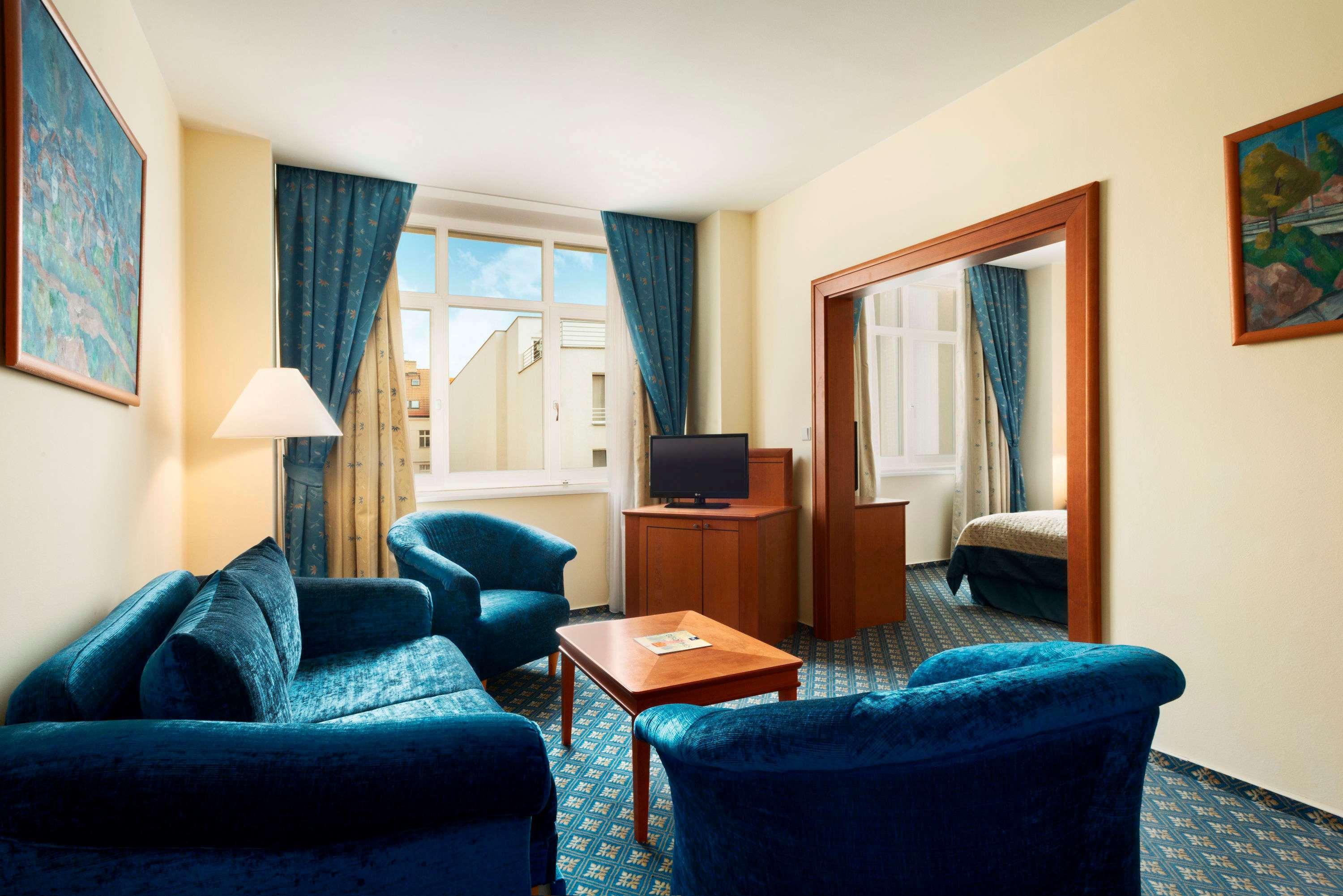 Ramada Centre 4*