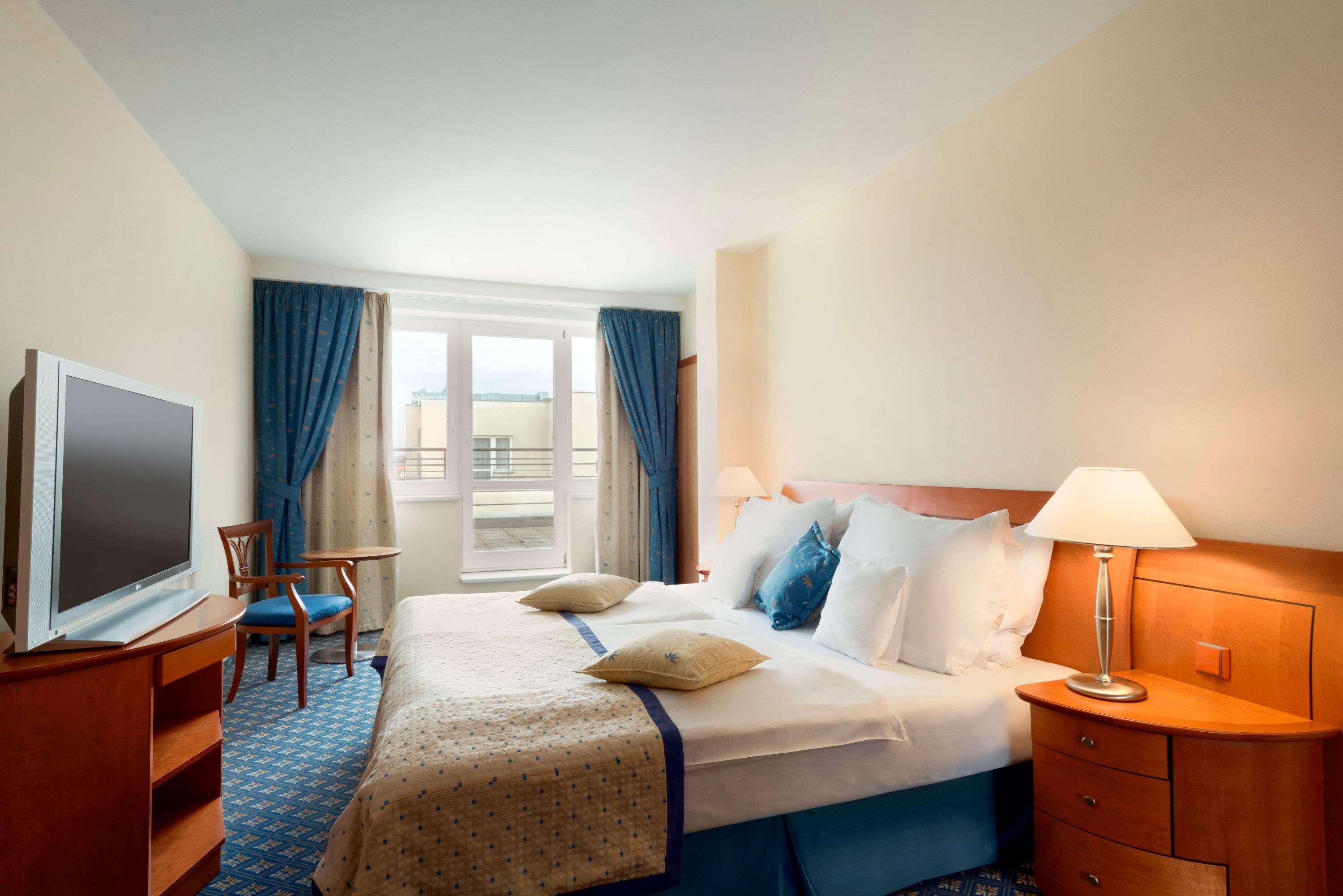 Ramada Centre 4* Prague