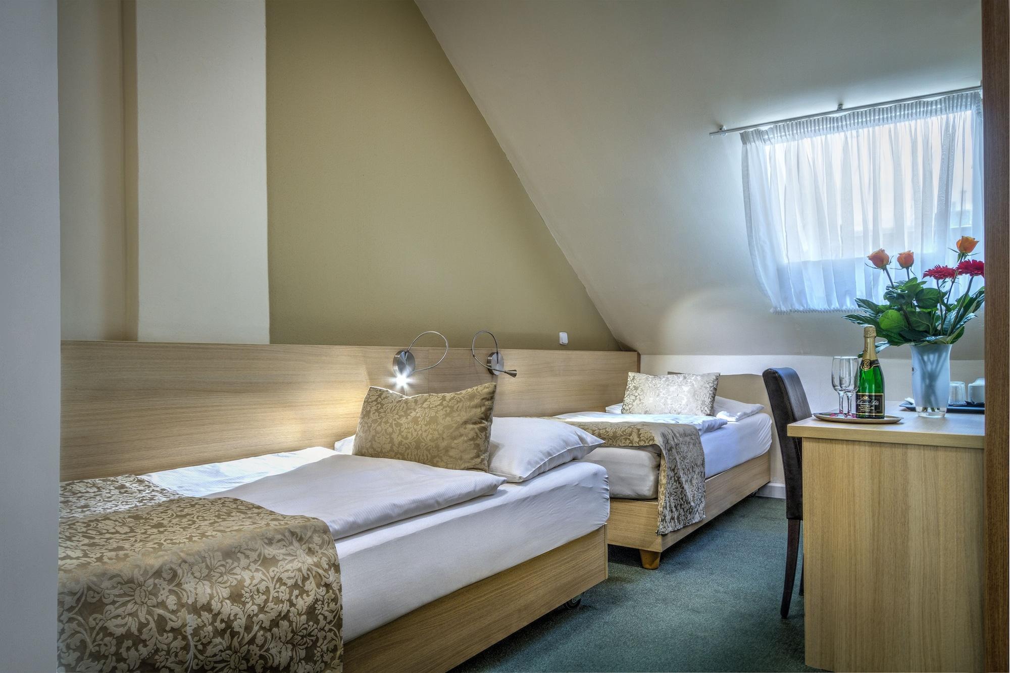 Taurus Hotel 4*