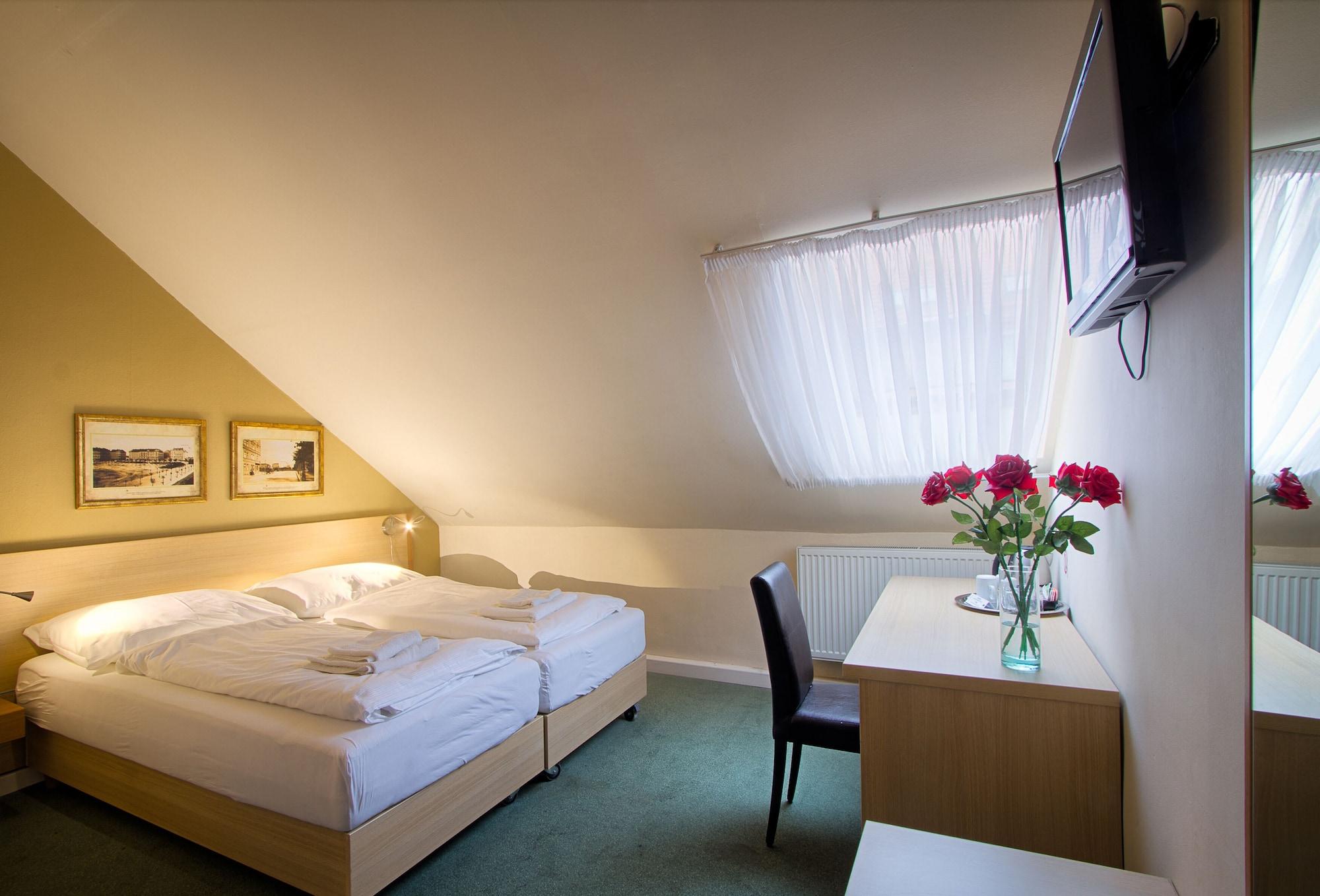 Taurus 4*