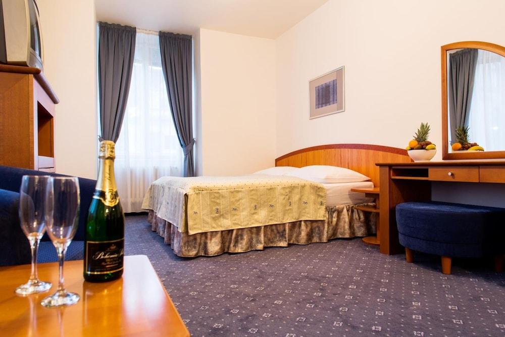 Melantrich Hotel 3*