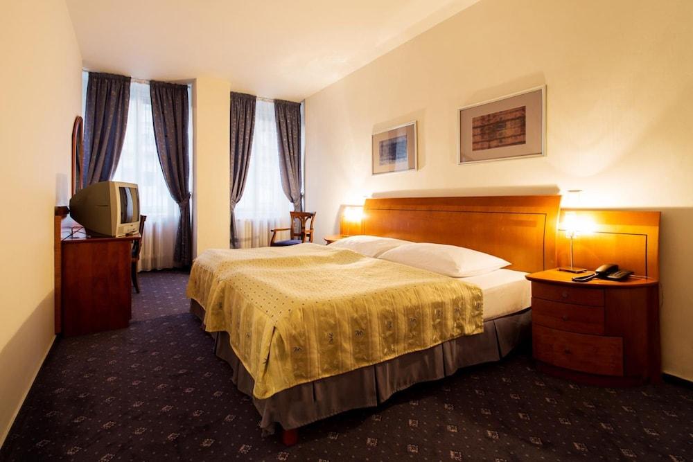 Melantrich Hotel