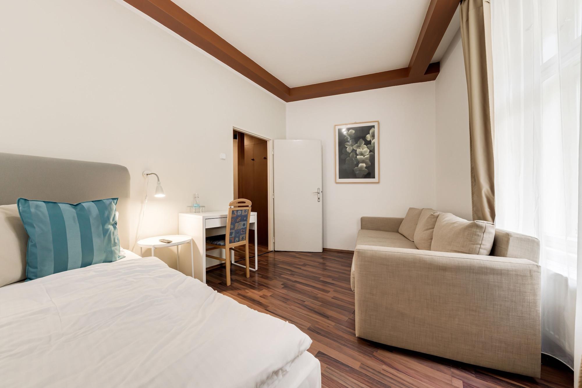 Hotel Koruna 3*