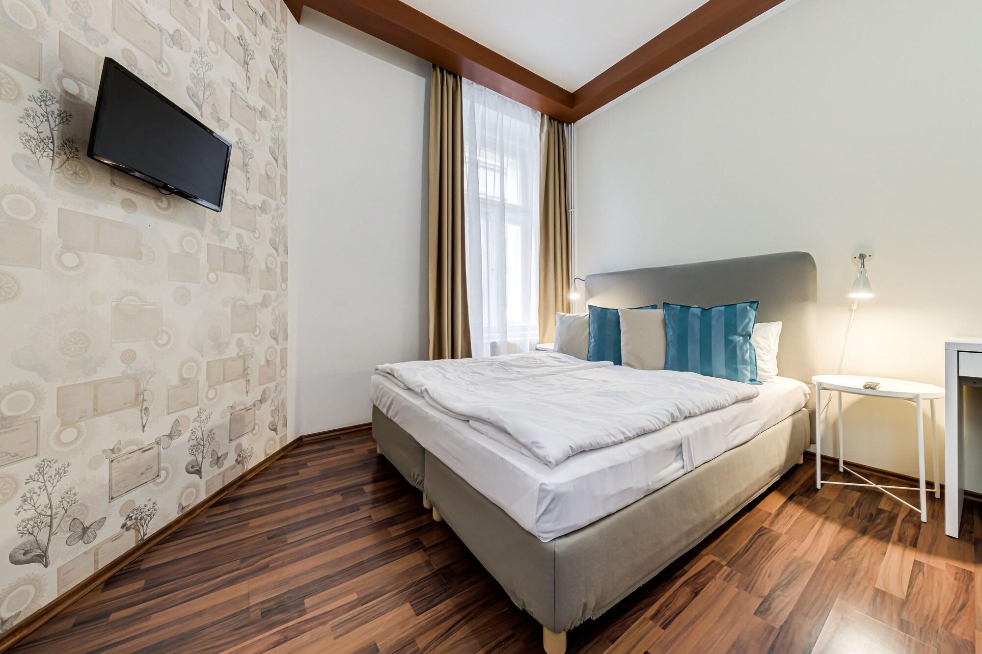 Koruna Otel Prag