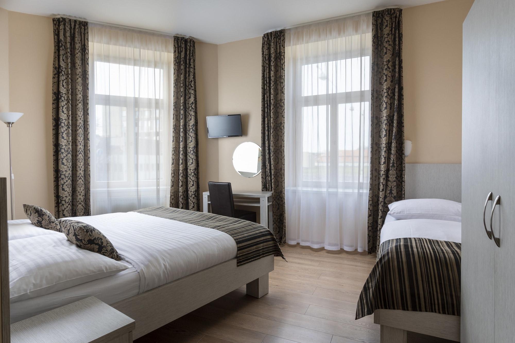 Hotel Centre Plaza 3*