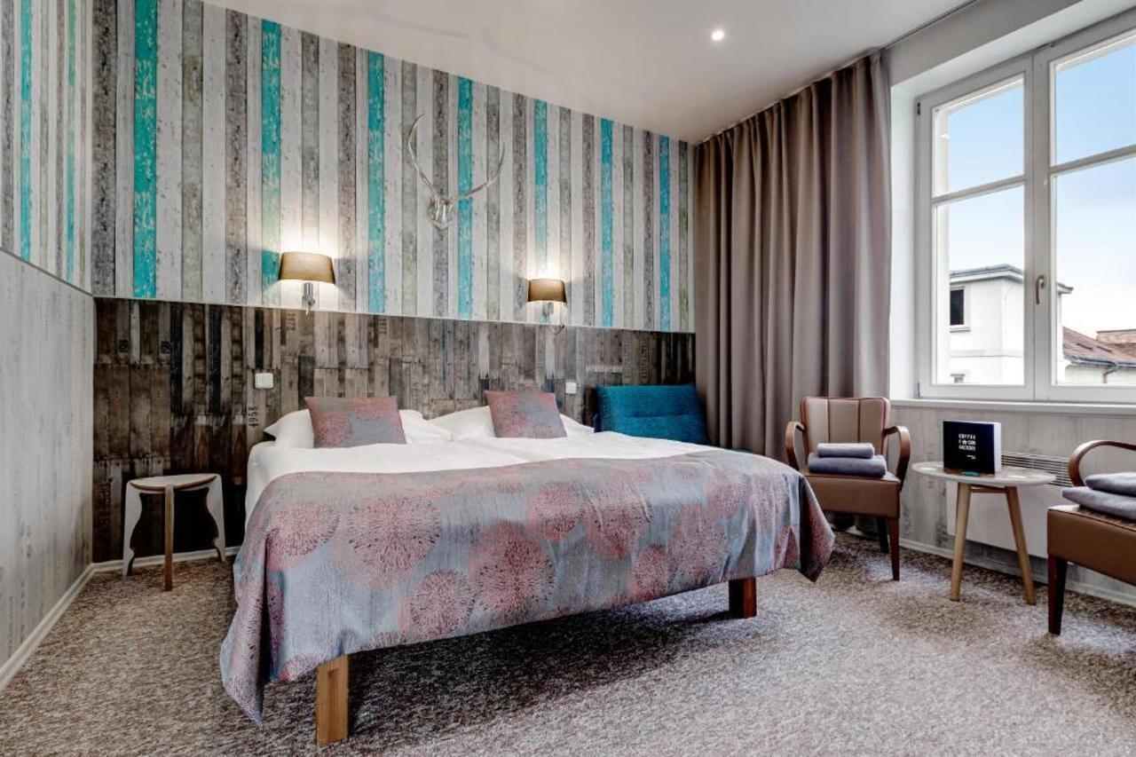 Royal Court Hotel