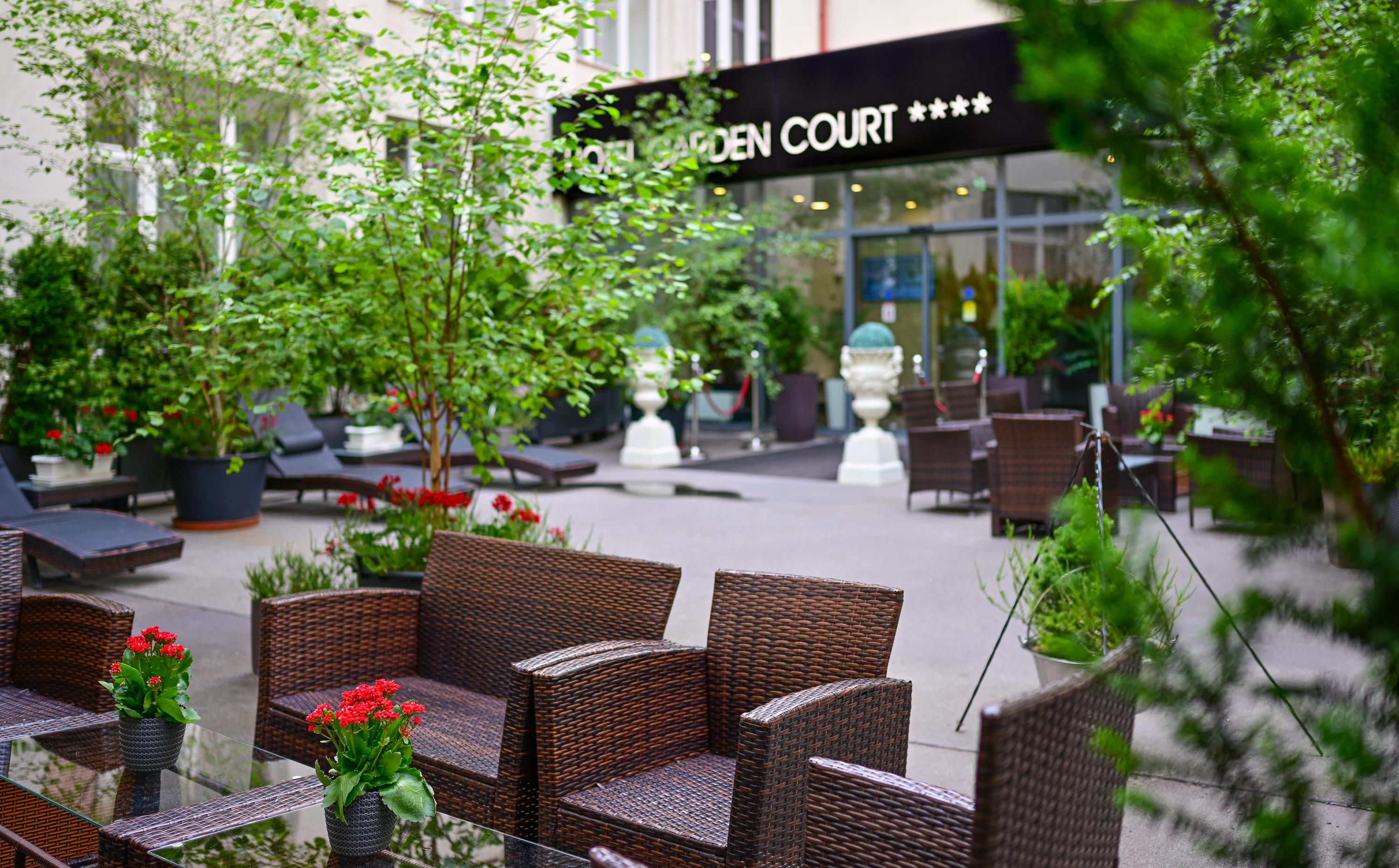 Garden Court 4* Prague