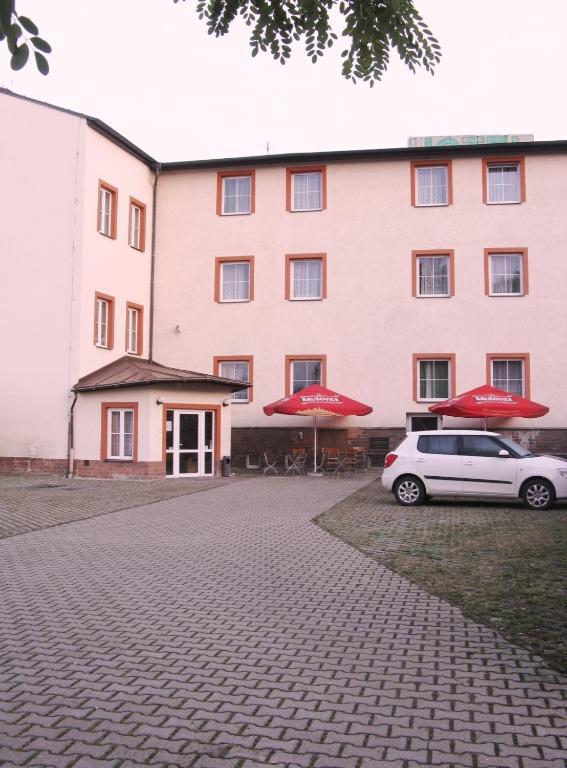 U Ceske Koruny Otel