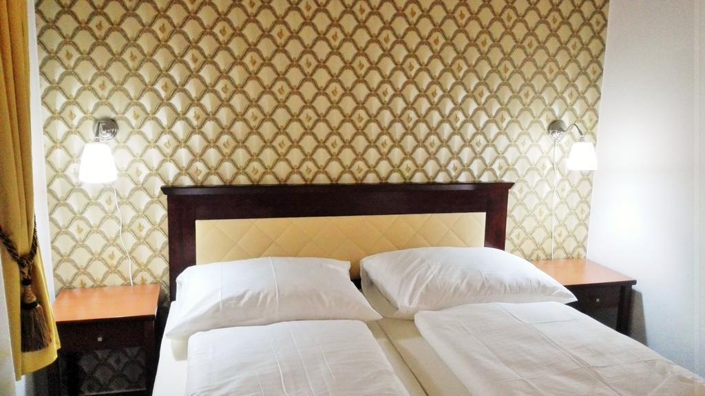 Elen's Arlington Hotel 3*