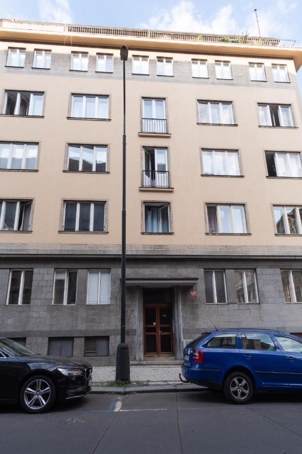 Days - Glamorous W Balcony Near Vltava River Apartamento