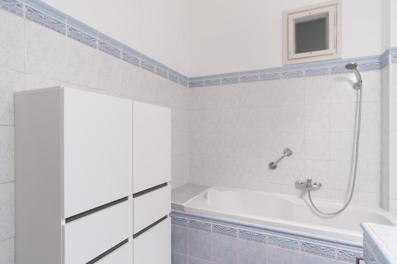 Apartamento Days - Glamorous W Balcony Near Vltava River *