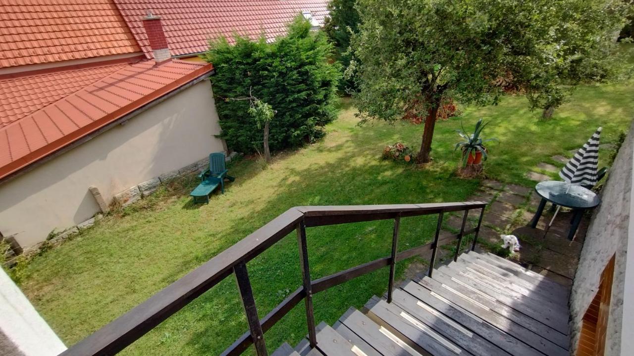 Apartment Zbraslav Old Garden Prague
