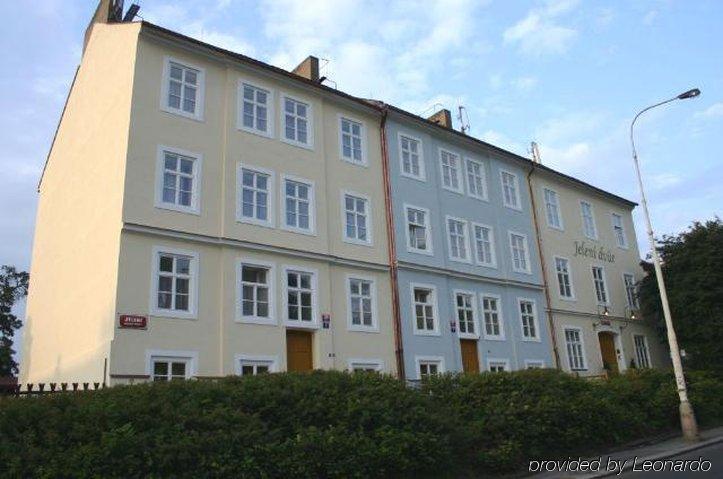Ea Jeleni Dvur Castle Hotel