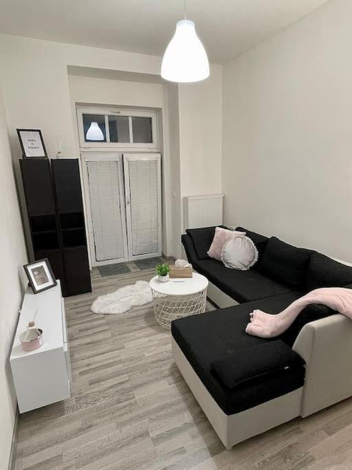With Terrace In Center Apartment