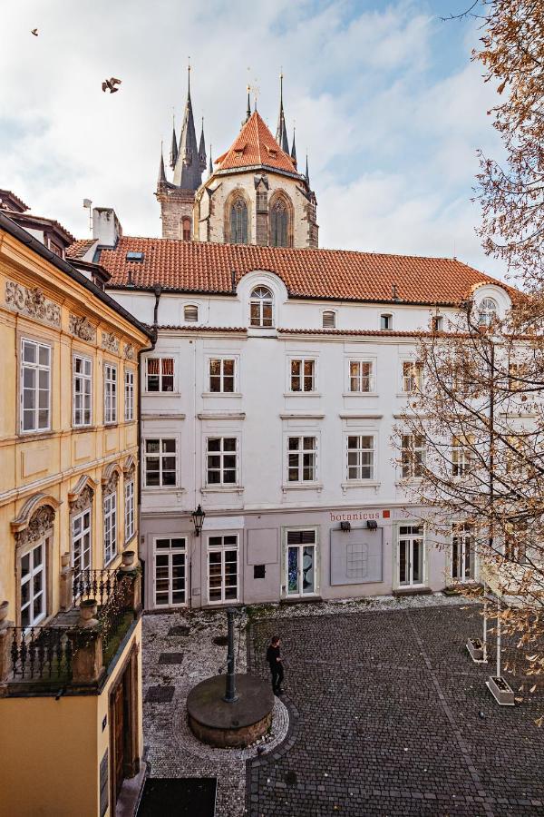 Women's Only - Female Only Hostel Prague