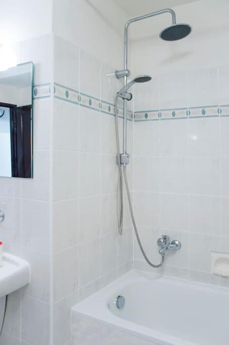 Dlouha 2bd Prague