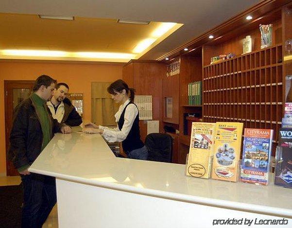 De Luxe 3* Prague