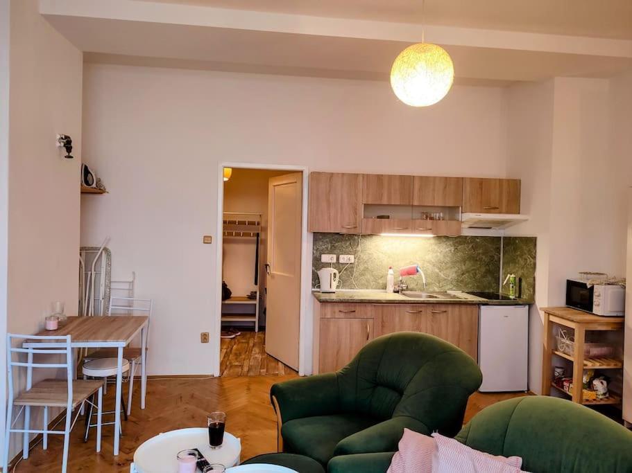 Cosy Warm In The Heart Of Prague. Apartamento