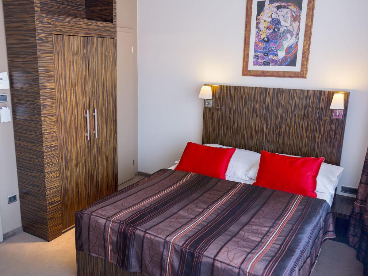 Ea Crystal Palace 4* Praga