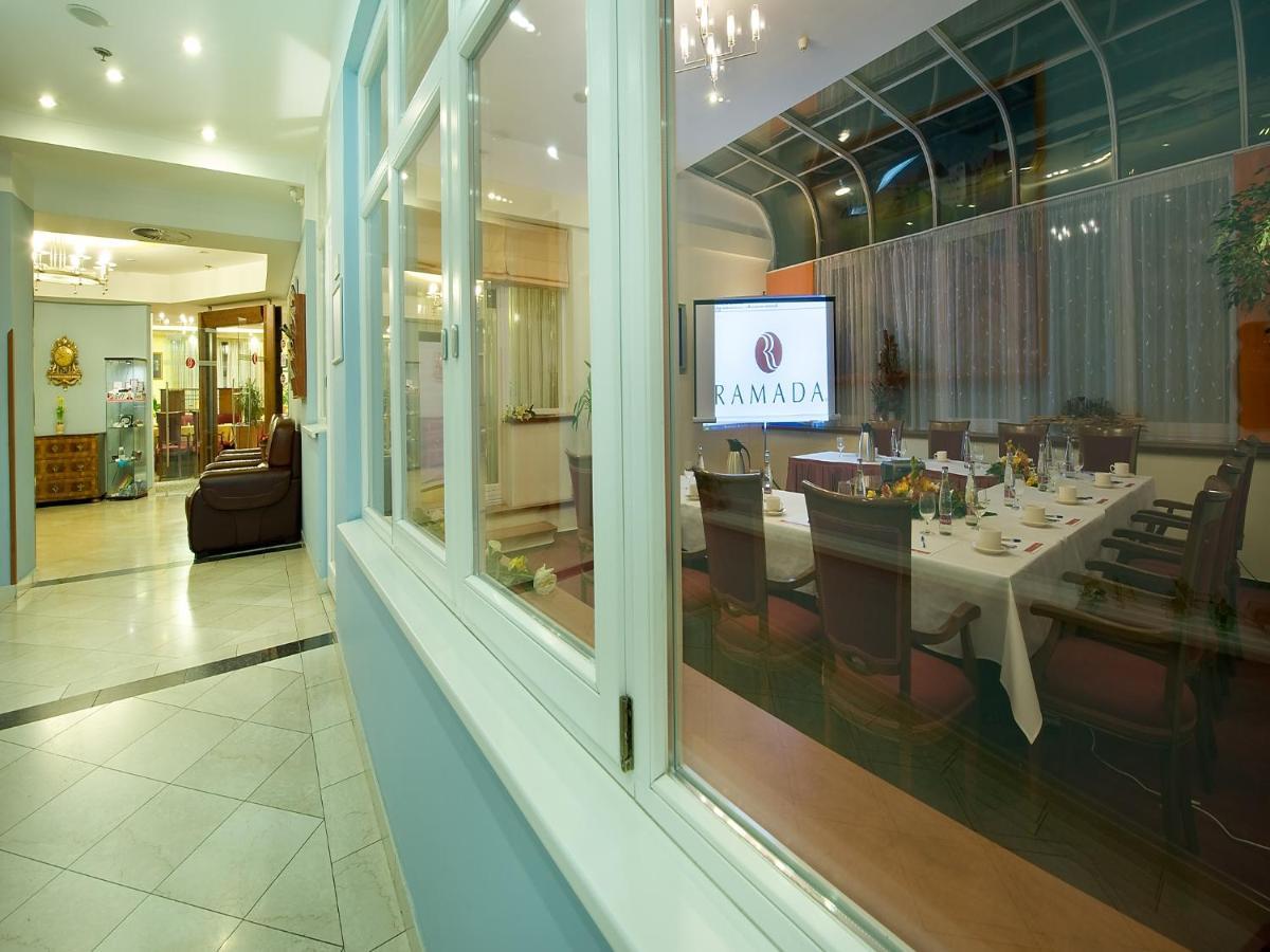 Ramada Centre Hotel Prague