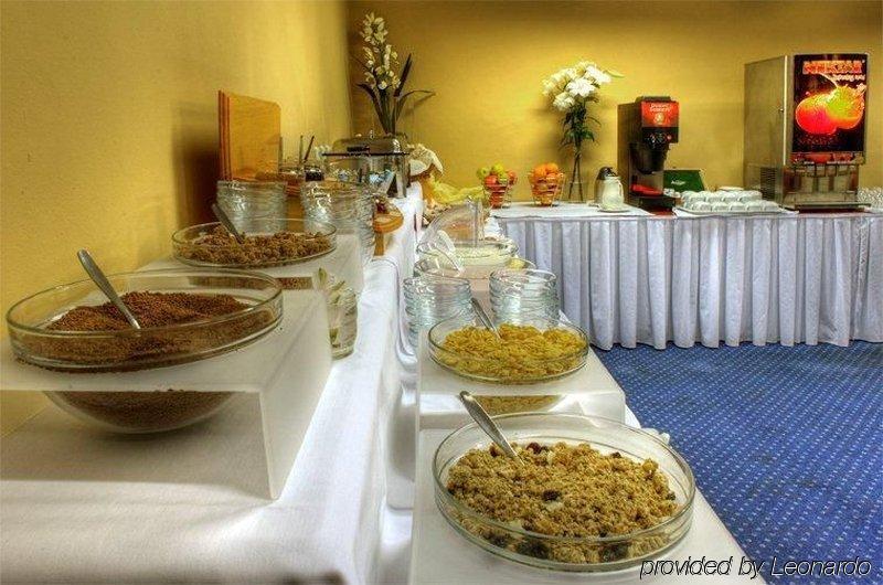 Hotel Pytloun Kampa Garden 4*