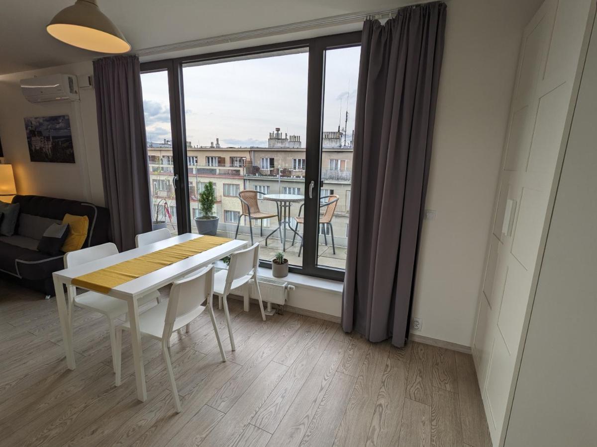 Cozy With Big Terrace In - Karlin Prague