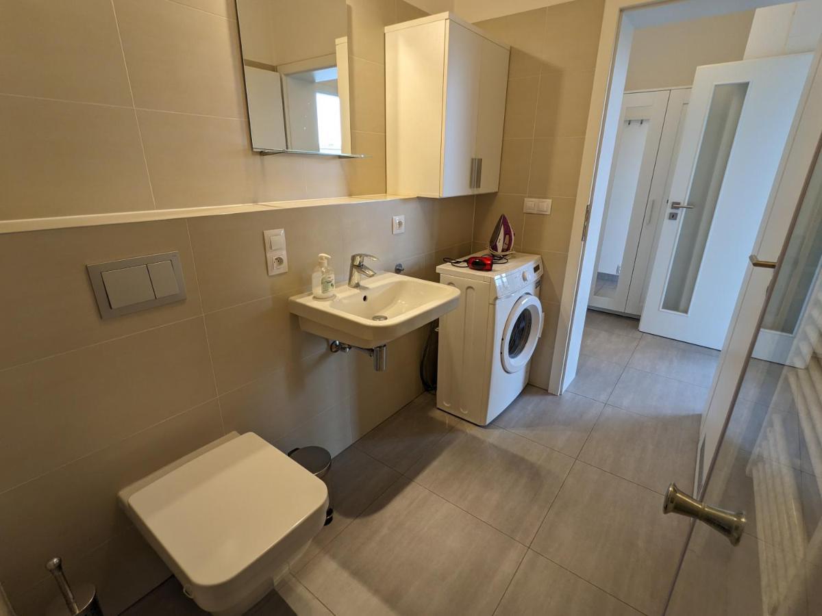 Apartment Cozy With Big Terrace In - Karlin Prague