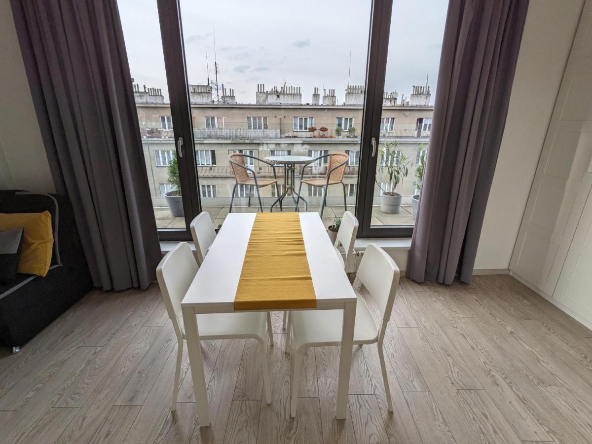 Cozy With Big Terrace In - Karlin Prague