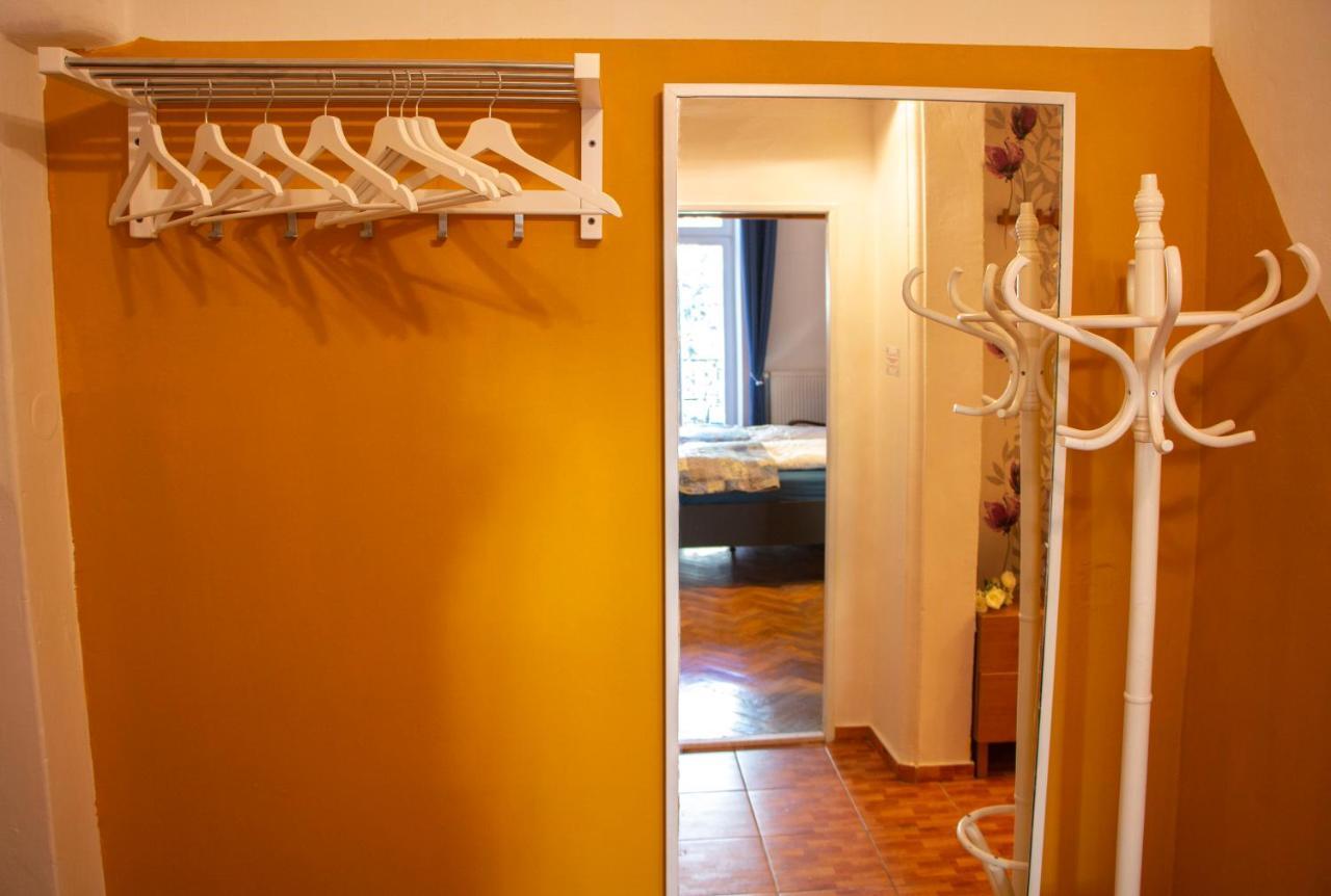 Triple King Size Balcony Praga