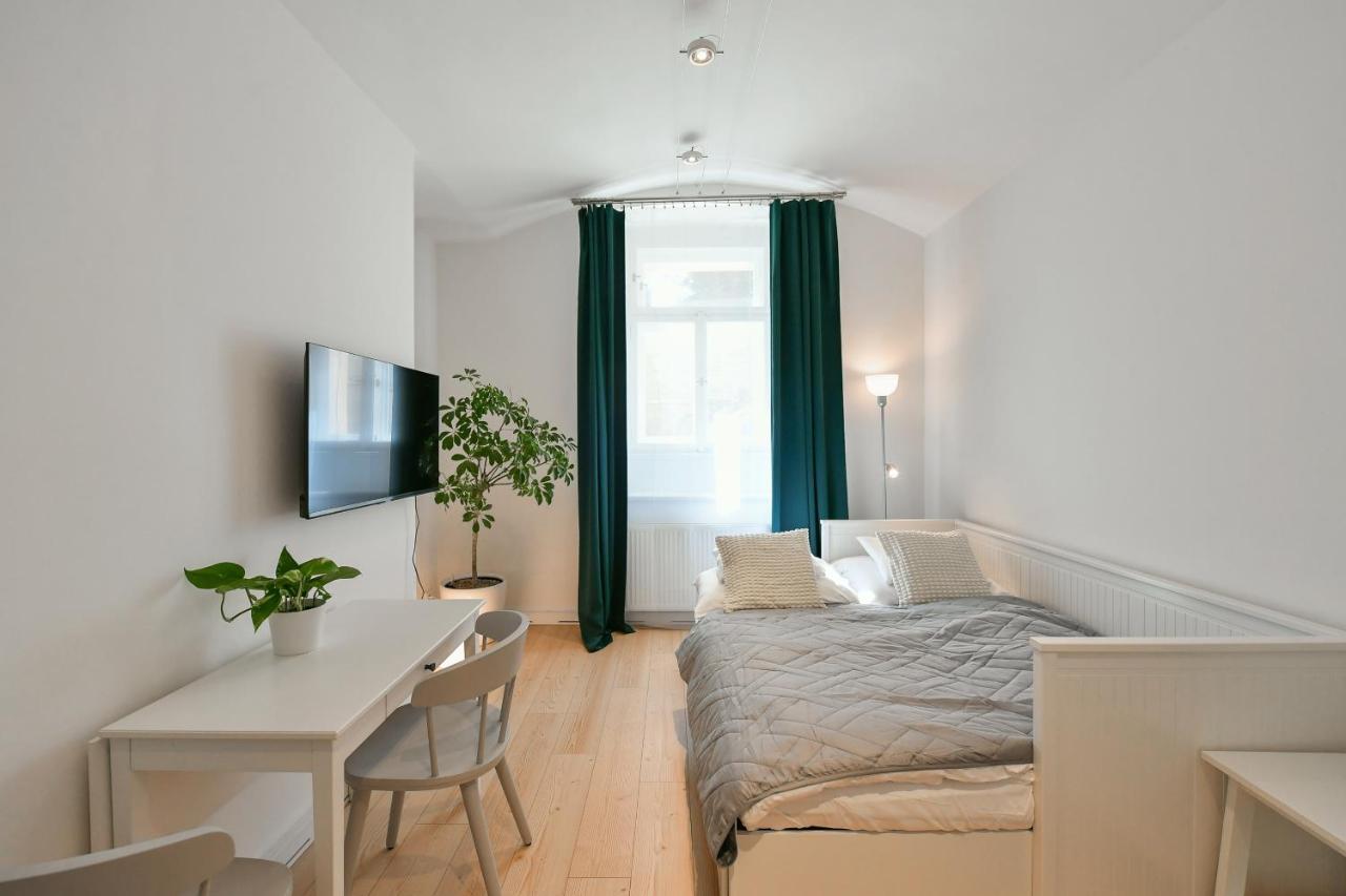 Kubelikova 32 Apartment