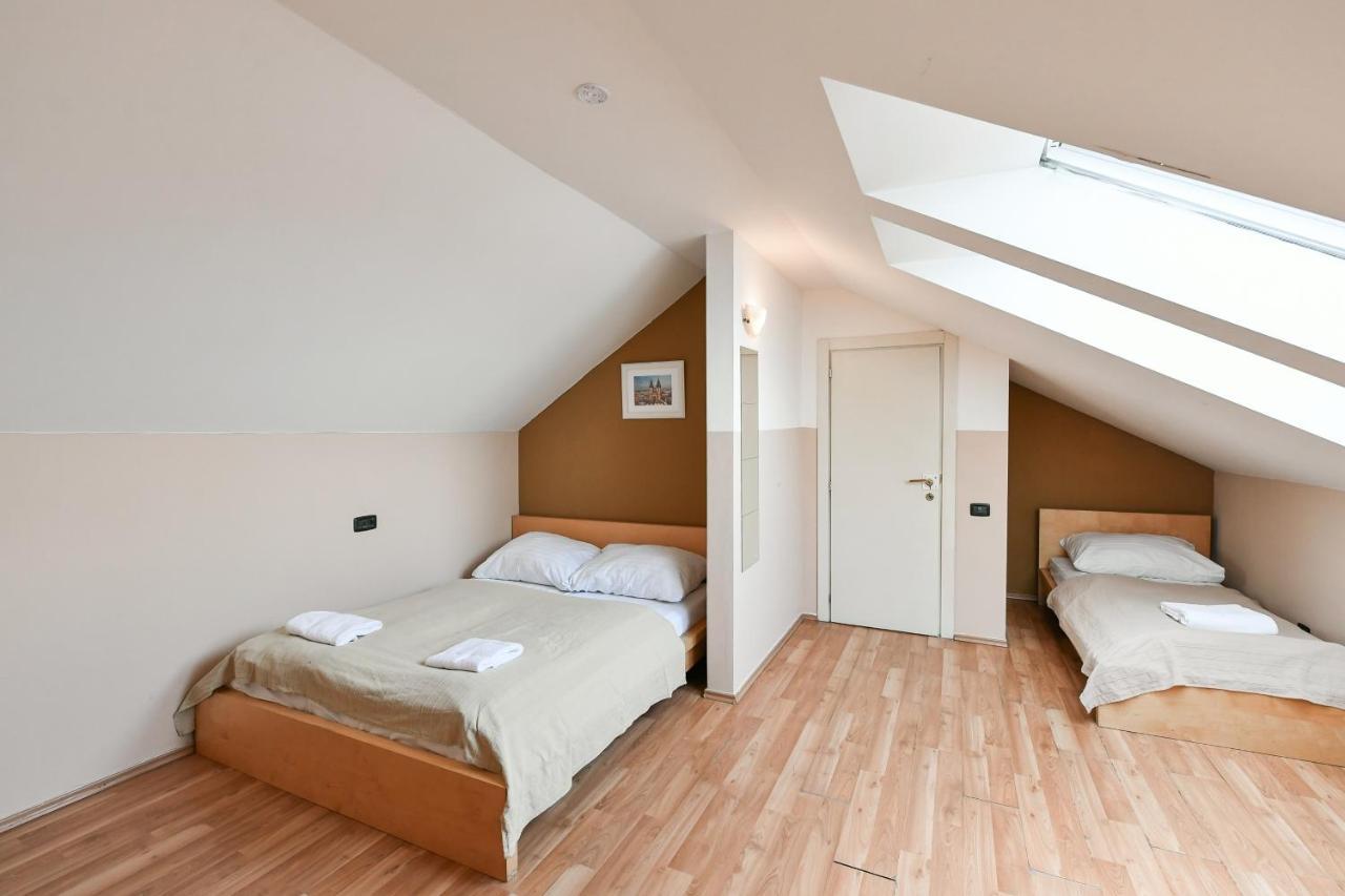 Central 3Bdr Penthouse With Terrace&Ac Praga