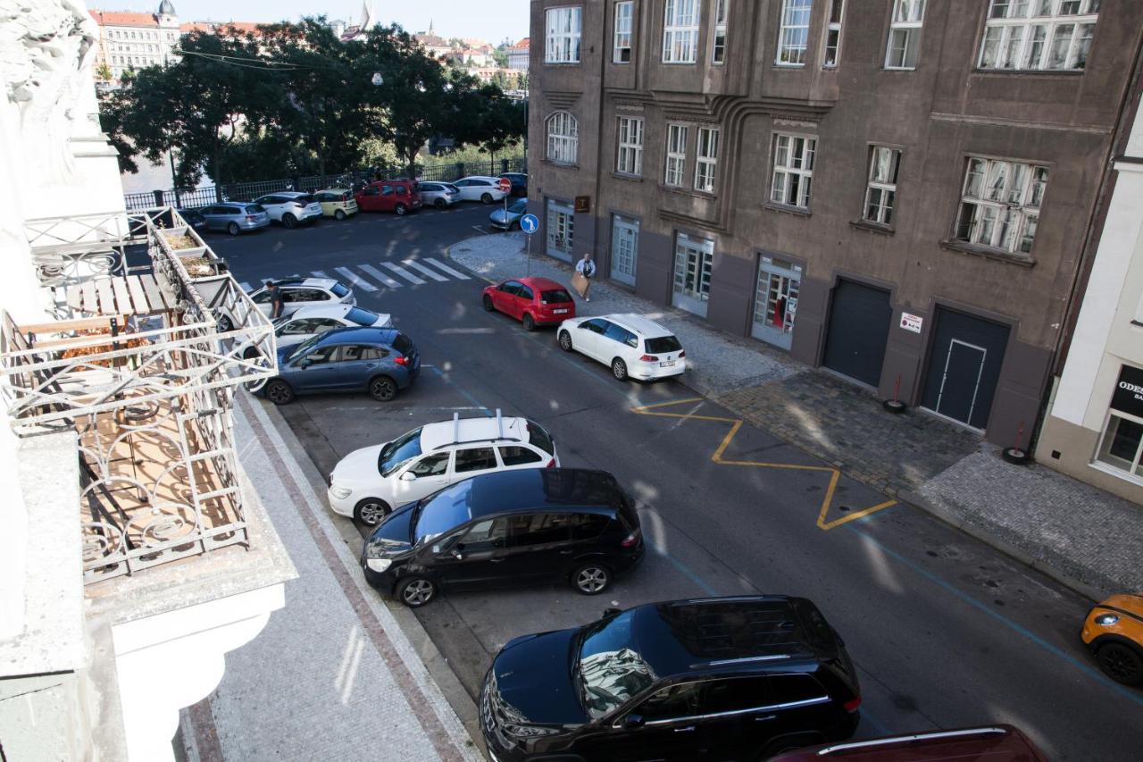 Apartamento 2b Pechackova Family With Balcony By The River Praga