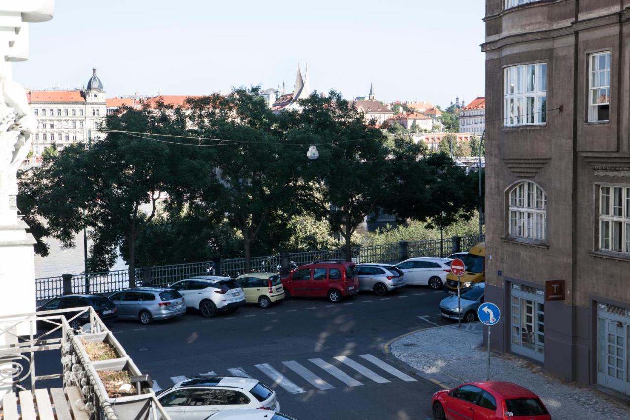 2b Pechackova Family With Balcony By The River * Prague