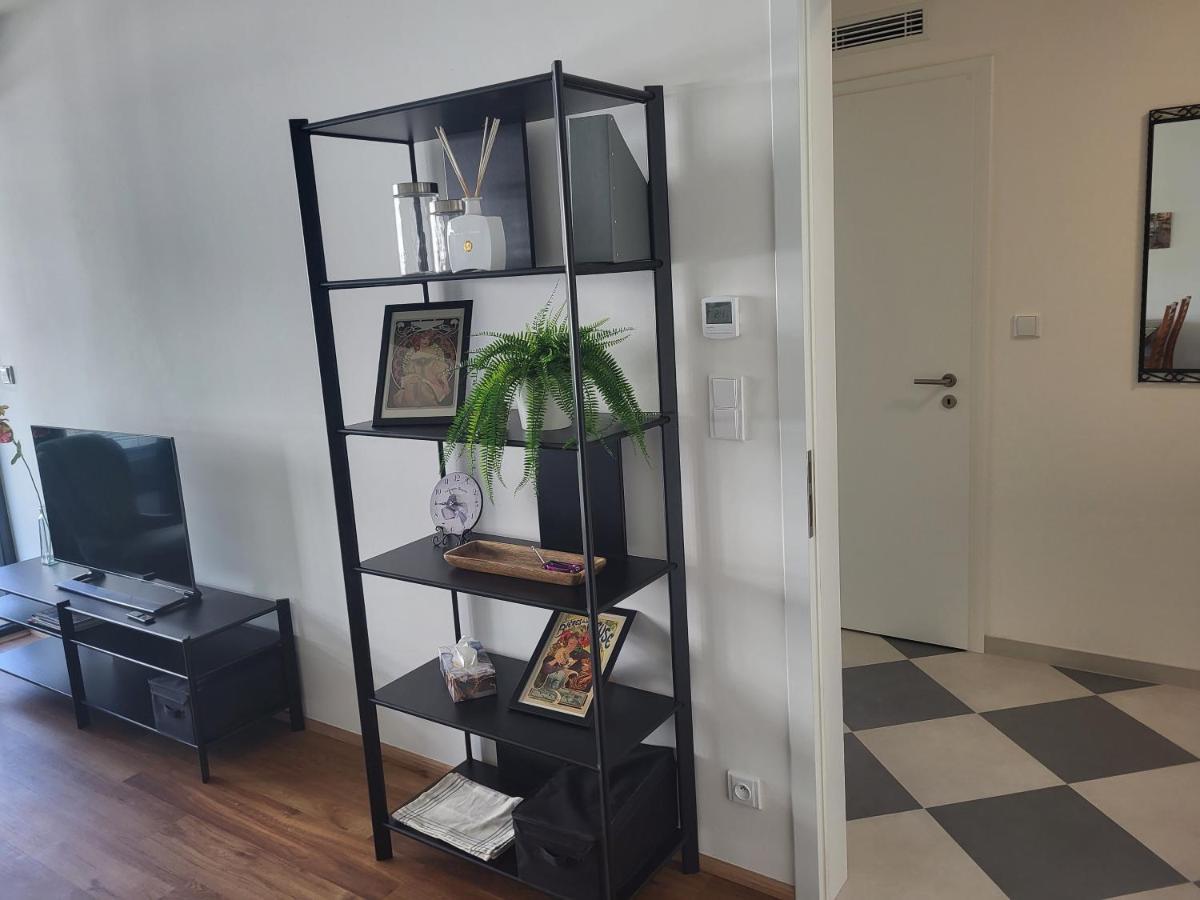New In Karlin, 8, Close To Center