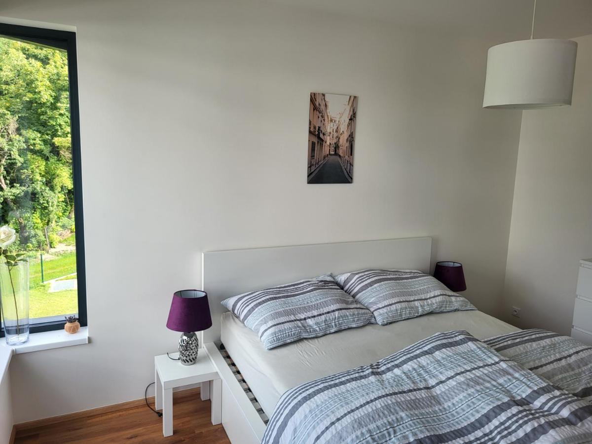Apartment New In Karlin, 8, Close To Center