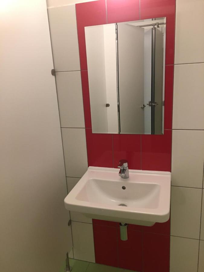 Hostel Expo Capsule Prague
