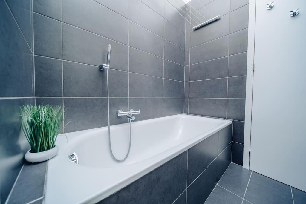 Design Architect With 2 Apartment Prague