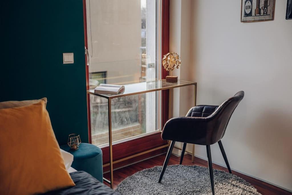 Design Architect With 2 Prague