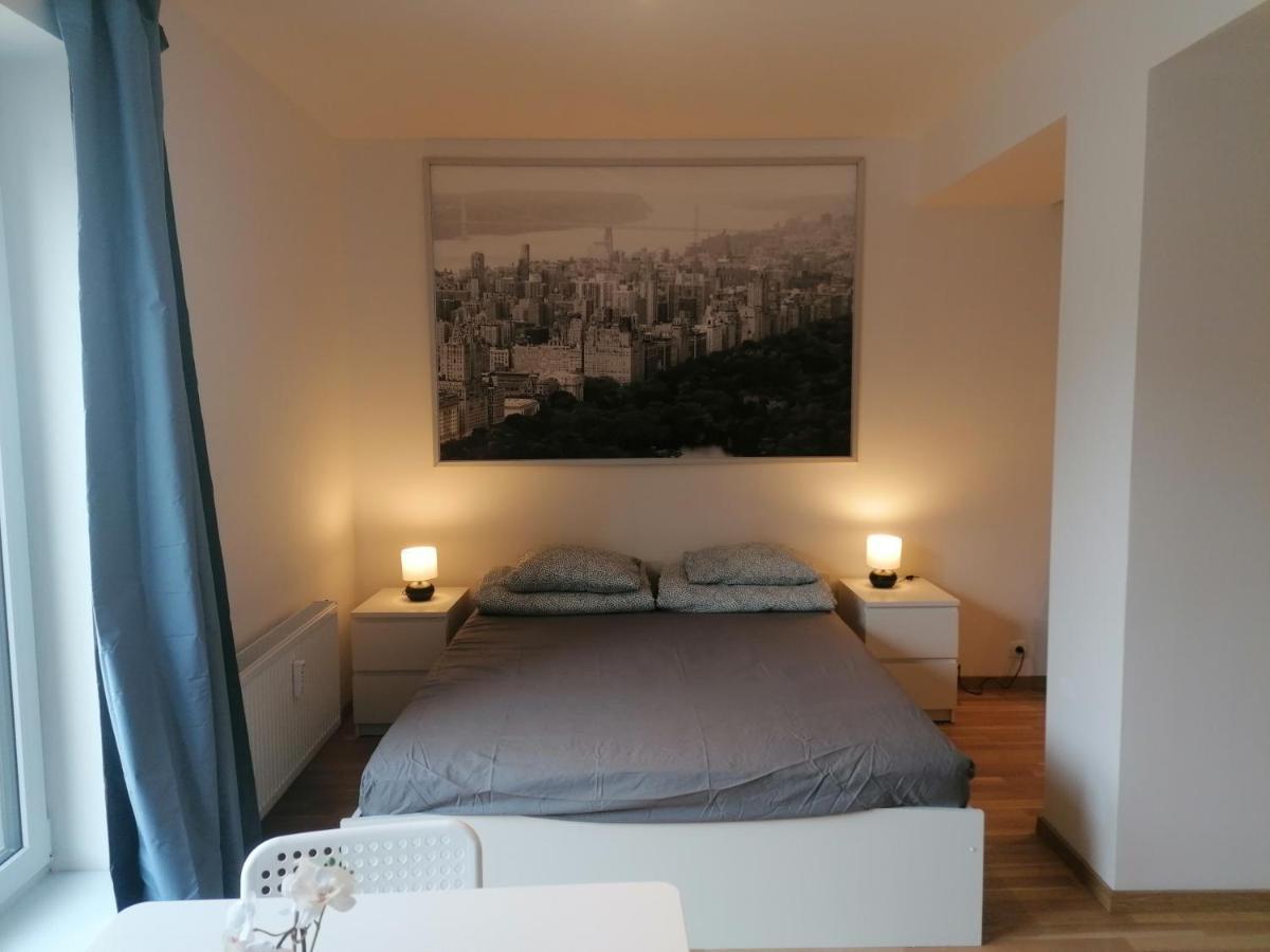 Apartment Brand New # 45 With Free Parking In The Center *
