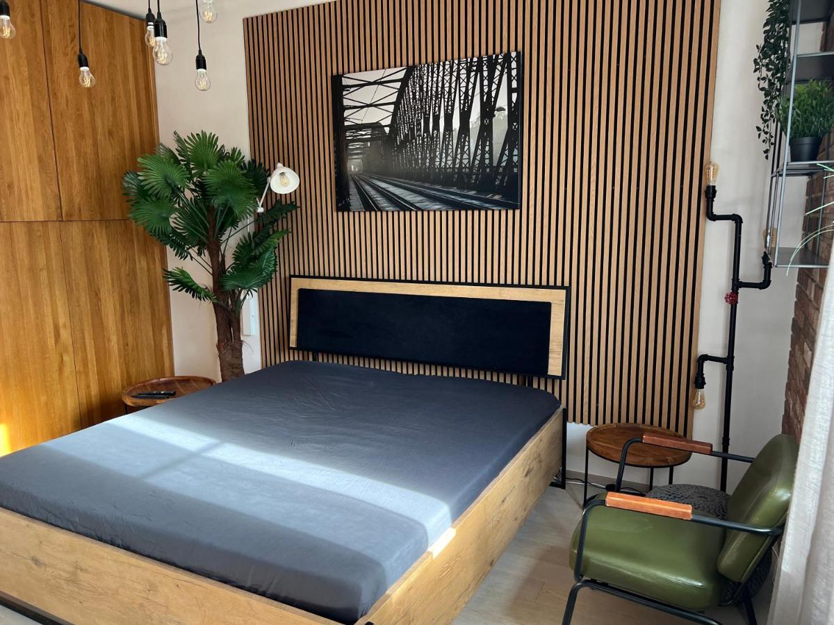 Moderni Industry Apartamento Praga