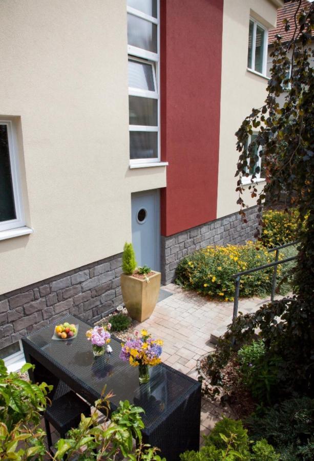 Apartman 2+kk, 50 M2 V Klidne Lokalite. 10 Min Od Centra Prahy. * Praga
