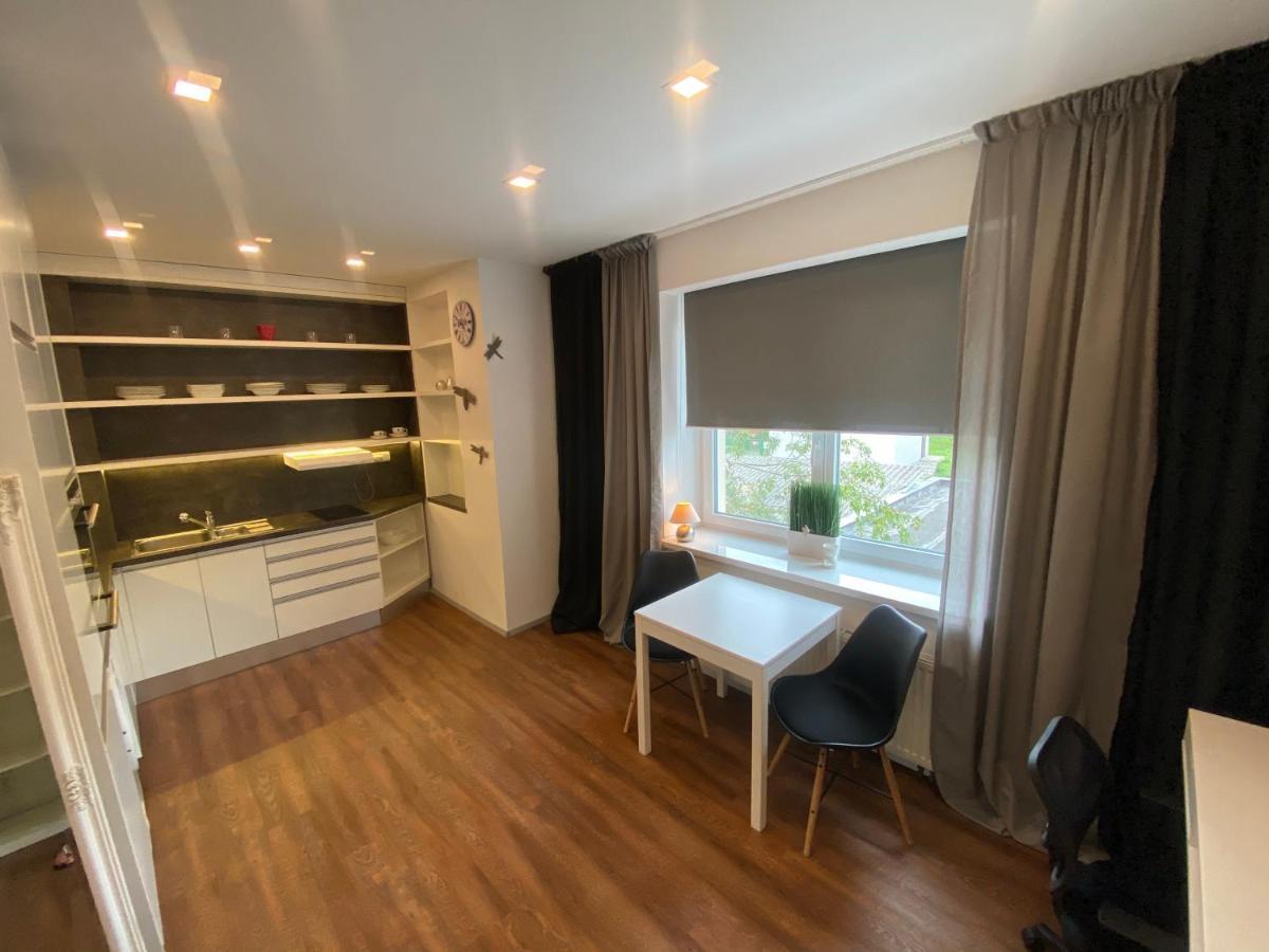 Apartman 2+kk, 50 M2 V Klidne Lokalite. 10 Min Od Centra Prahy. * Praga