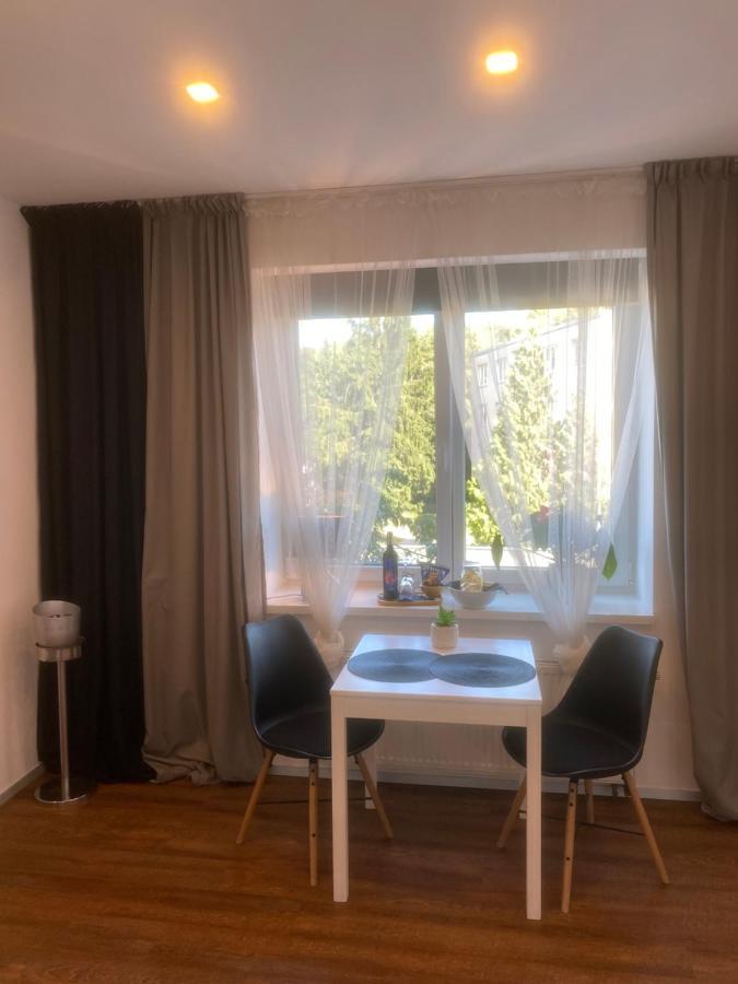 Apartman 2+kk, 50 M2 V Klidne Lokalite. 10 Min Od Centra Prahy. Apartamento Praga