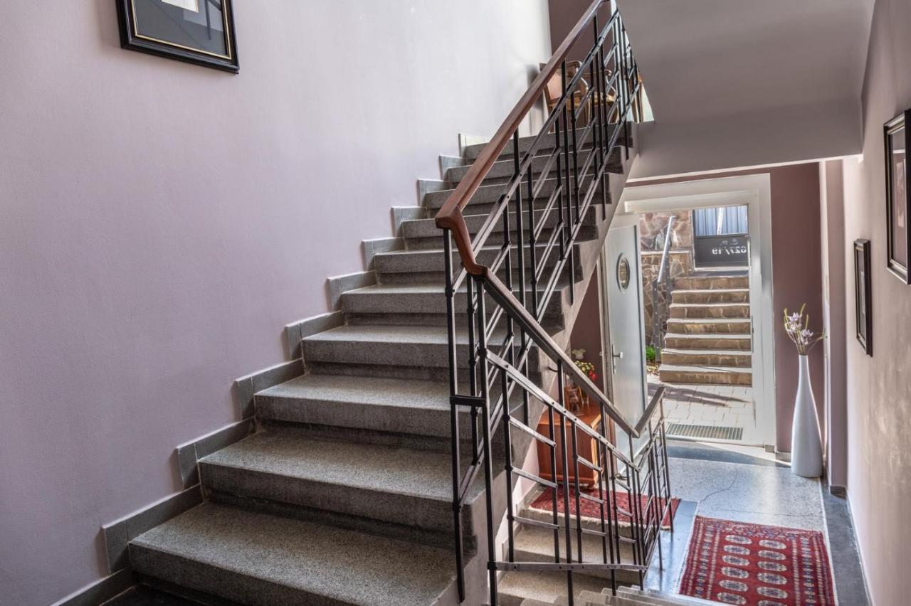 Apartamento Apartman 2+kk, 50 M2 V Klidne Lokalite. 10 Min Od Centra Prahy. *