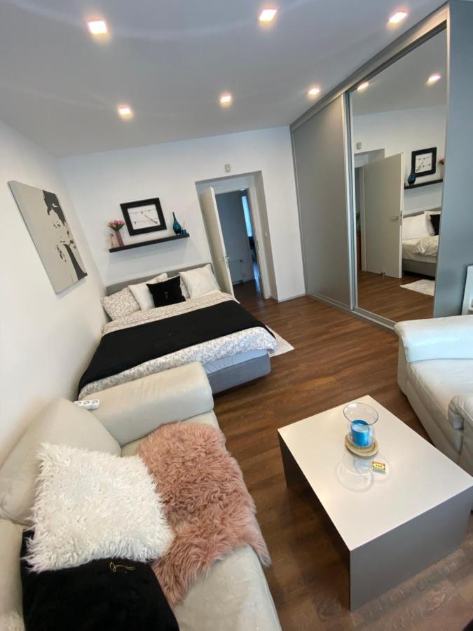 Apartamento Apartman 2+kk, 50 M2 V Klidne Lokalite. 10 Min Od Centra Prahy.