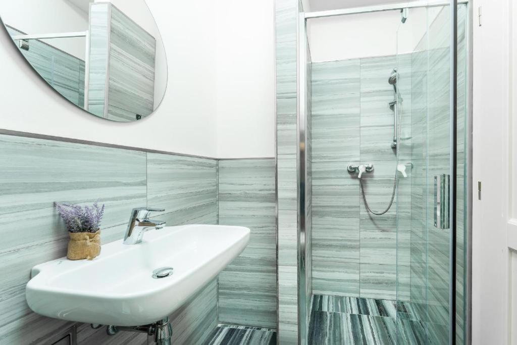 Nice Apartman In New Town Apartment