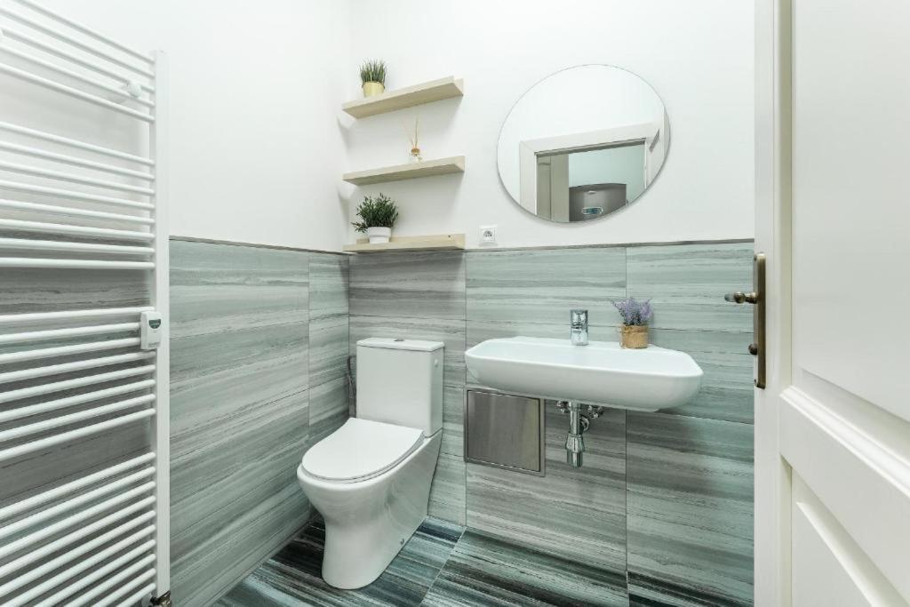 Nice Apartman In New Town * Prague