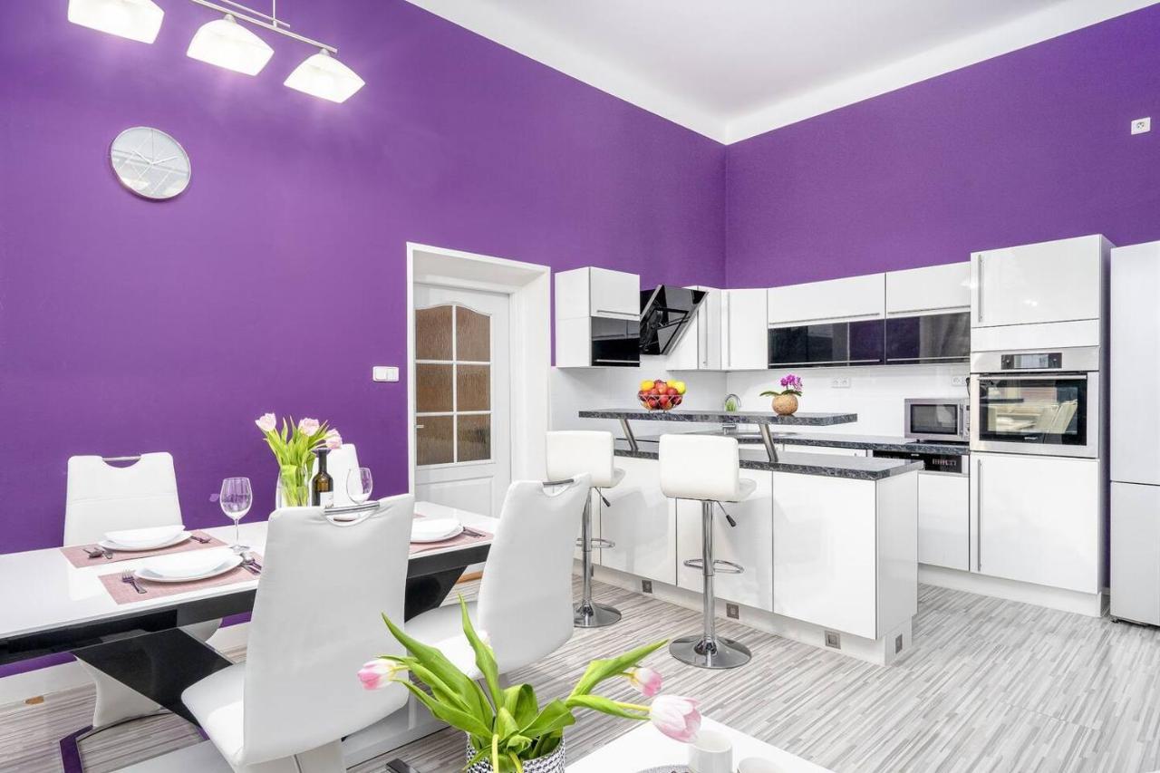 Luxury 3kk W/2kingbeds 65”tv,next Wenceslas Sq * Prague