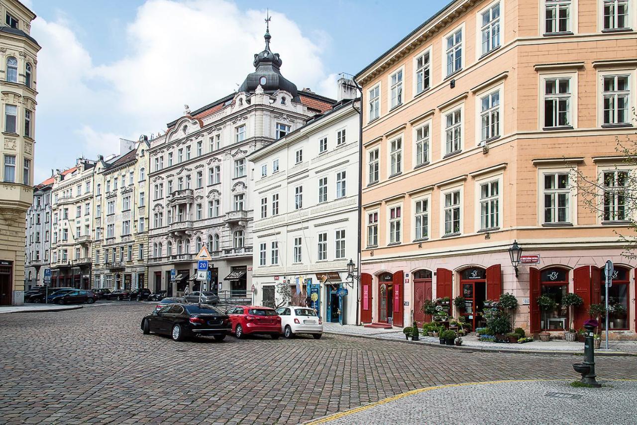 Charming In Famous Area Apartamento *