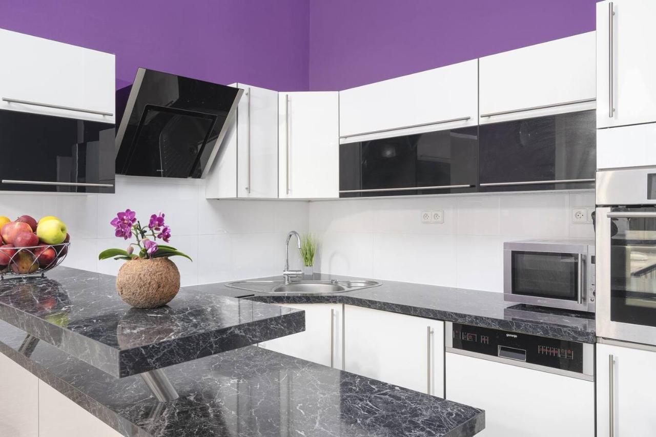 Luxury 3kk W/2kingbeds 65”tv,next Wenceslas Sq * Prague